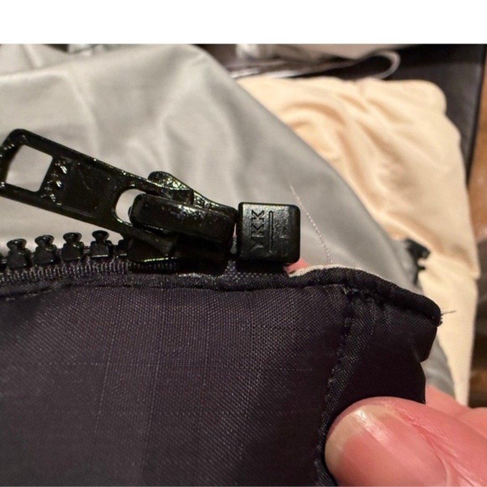 VTG Helly Hansen Down Puffer Jacket Reversible We… - image 9